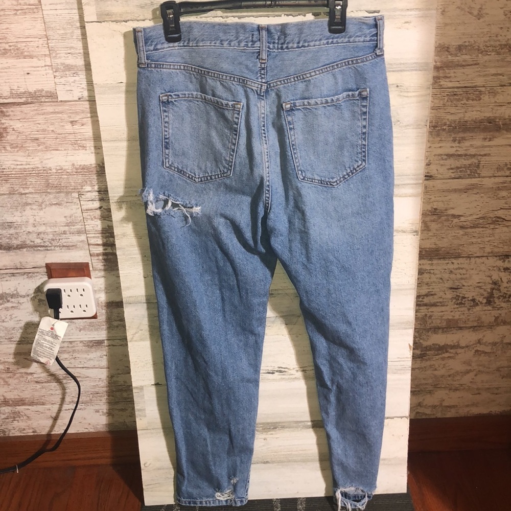Forever 21 distressed washed jeans size 31 trendy holy jeans tapered bottoms​​ - Picture 4 of 7